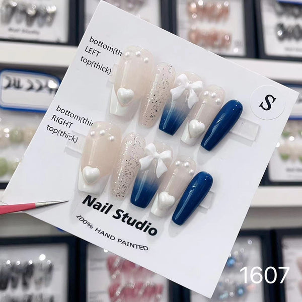 1607#French Blue Gradient Heart