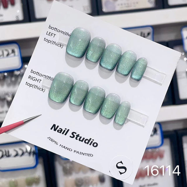 16114#Lake Blue Green Cat’s Eye