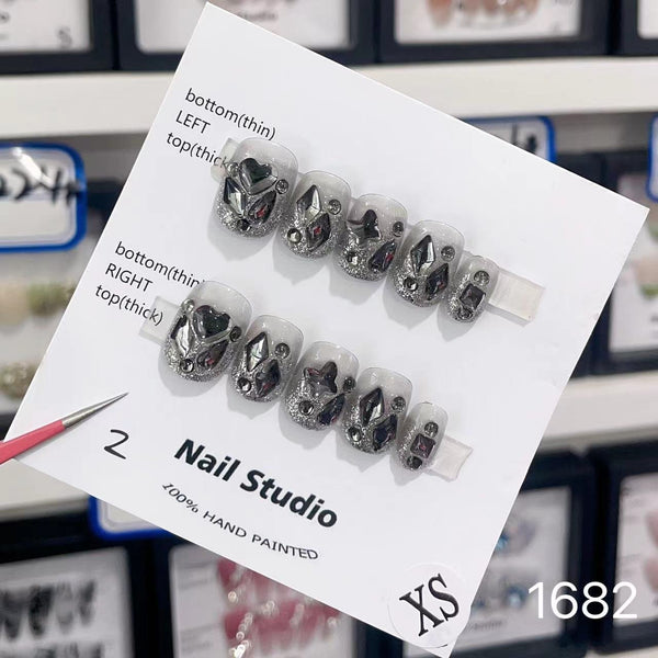 1682#Black Diamond Short Nail