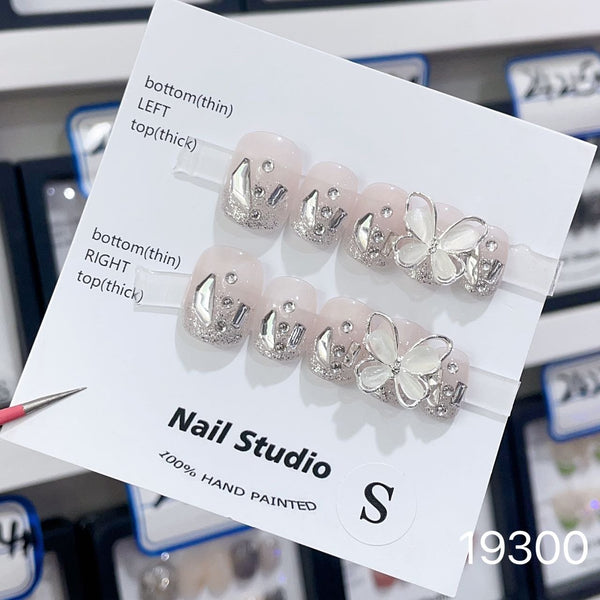 19300#Ice Diamond Butterfly Short Round