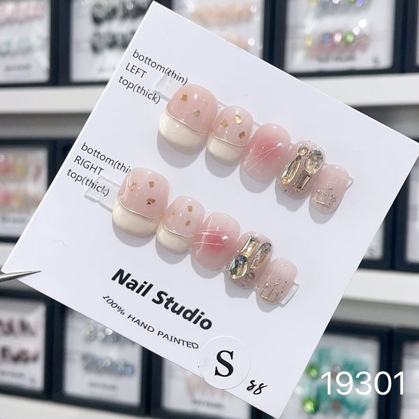 19301#Cream Sweetheart Short Round