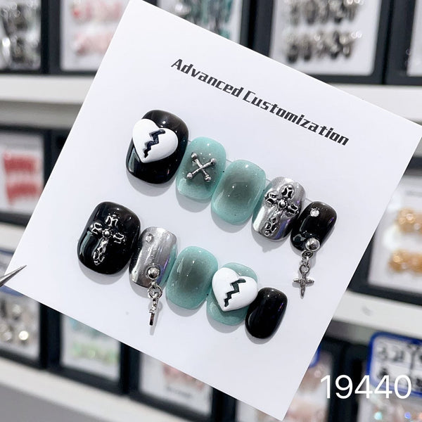 19440#Midnight Heartbreak