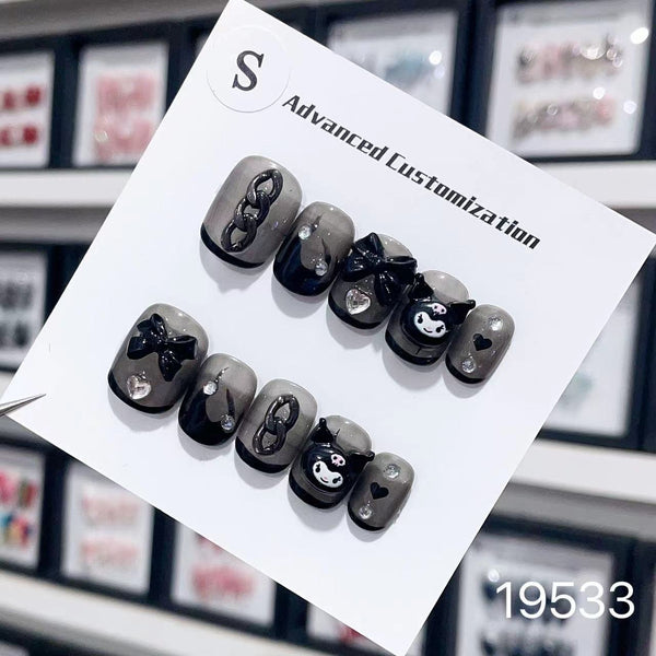 19533#Small black kurumi